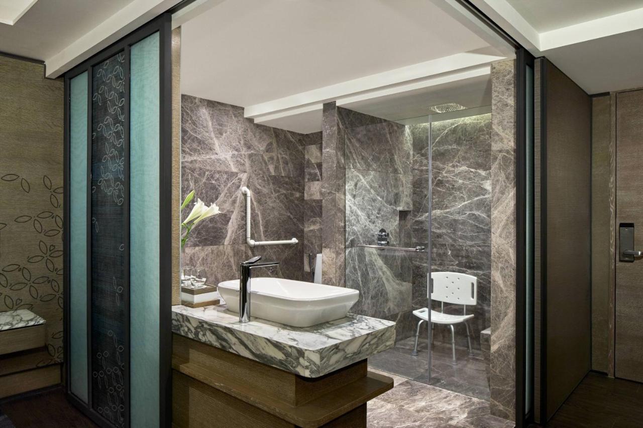 Marriott Hotel 5*